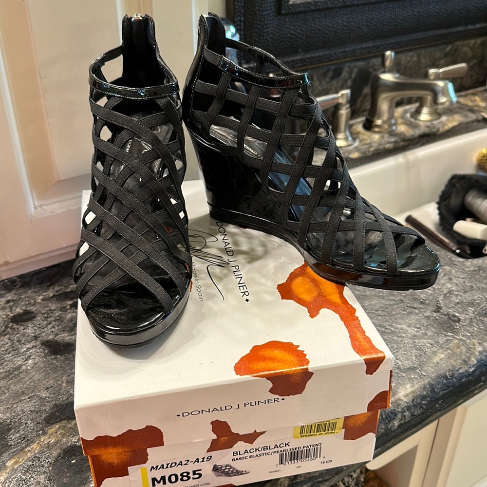 Super sexy wedges